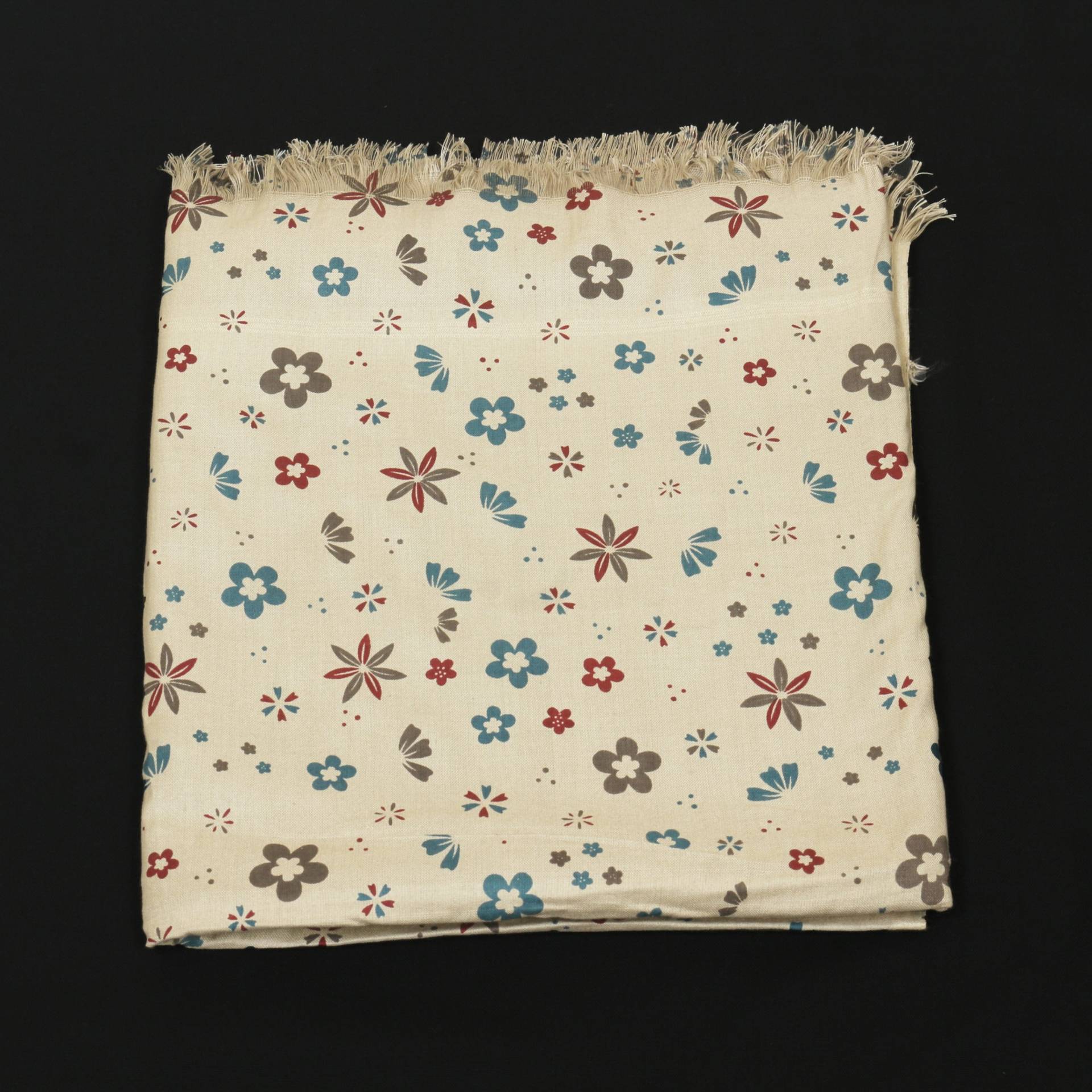 Printed Cotton Shawl With Flowers – White Kaibee (photo 2 of 2) – KaiBee
