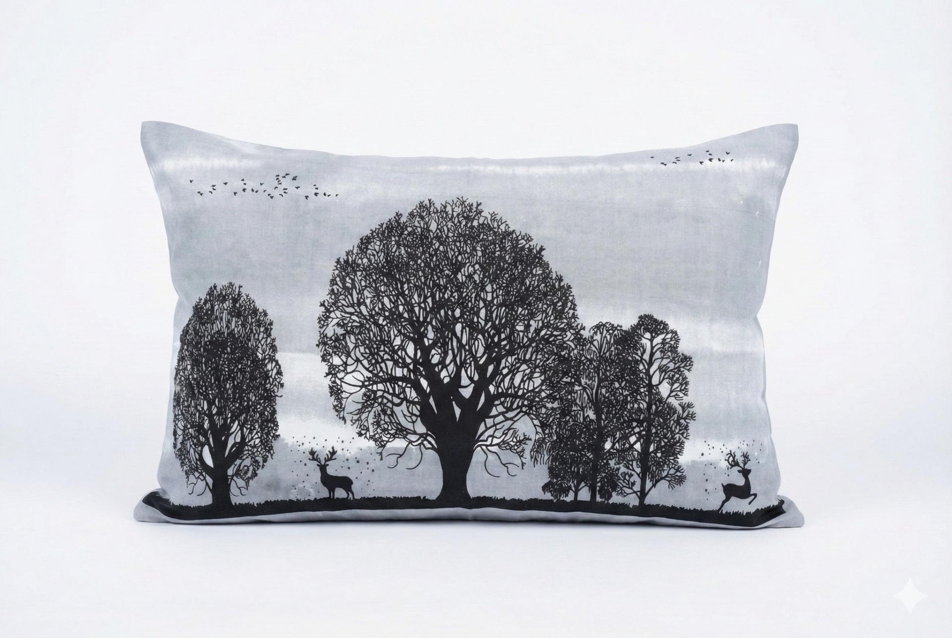 Bedsheet with Tree Silhouette & Floral Print – image 2