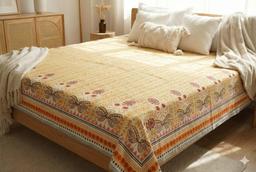 Bedsheet with Floral and Striped Design – view 2