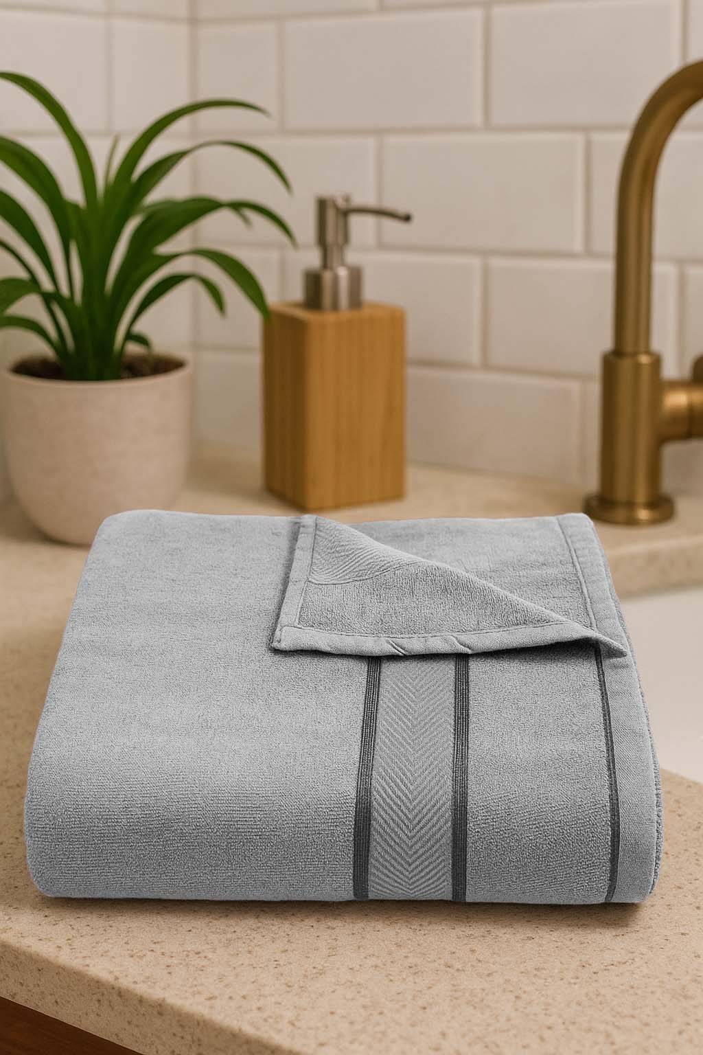Ultra Soft Gray Bamboo Bath Towel – Kaibee (photo 1 of 4) – KaiBee