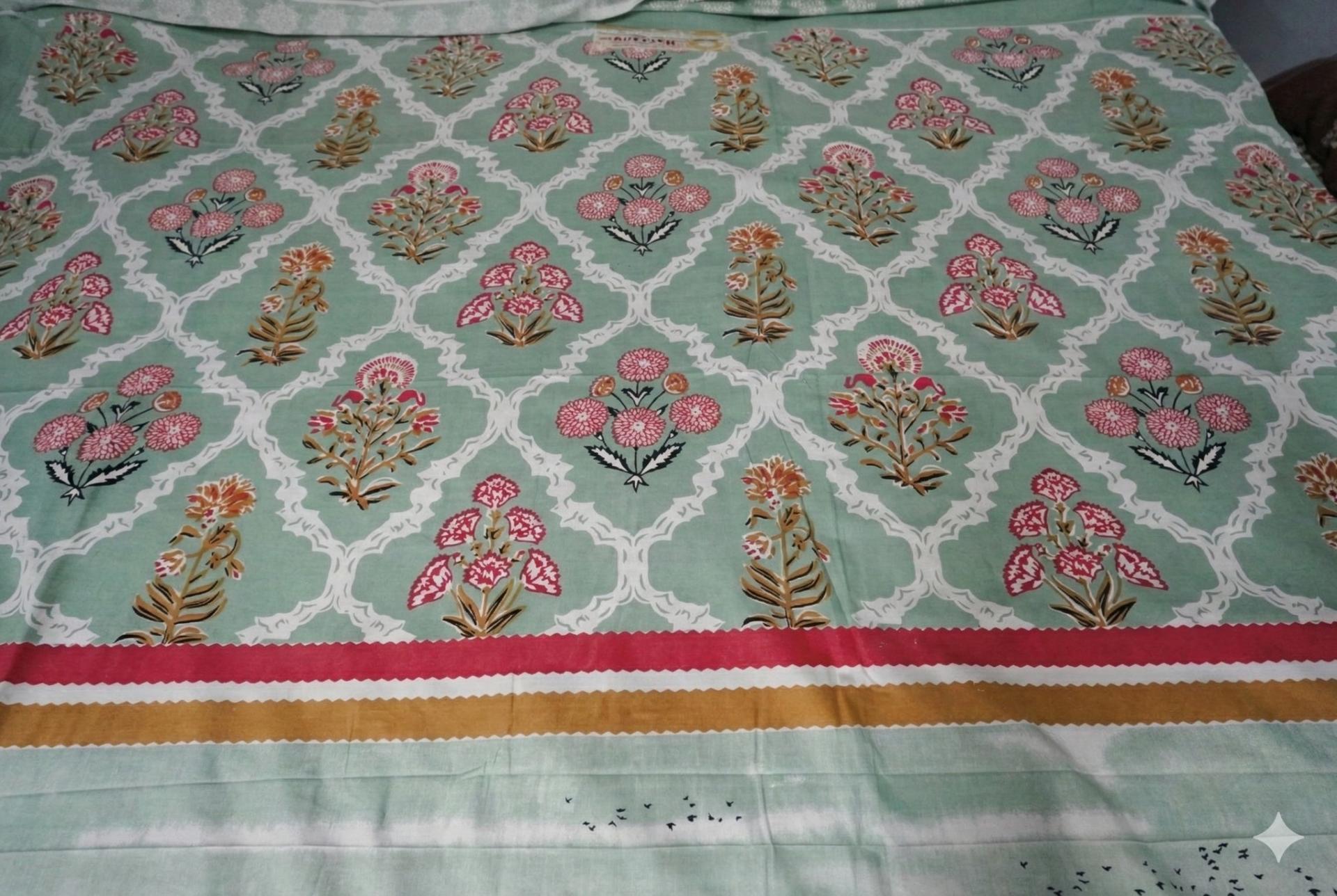 Bedsheet with Tree Silhouette & Floral Print – image 1